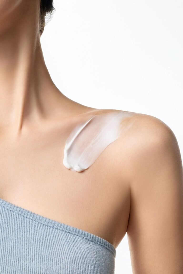SOME BY MI Beta Panthenol Repair Body Cream ενυδατική κρέμα σώματος για ξηρή και ευαίσθητη επιδερμίδα - θα τη βρεις στο belevie.gr