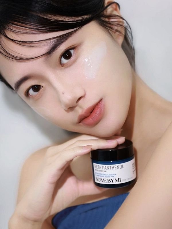 Ενυδατική κρέμα SOMEBYMI Beta Panthenol Repair Cream για ευαίσθητη και ακνεϊκή επιδερμίδα, με δράση αποκατάστασης του δερματικού φραγμού και καταπράυνσης ερεθισμών – θα τη βρεις στο belevie.gr